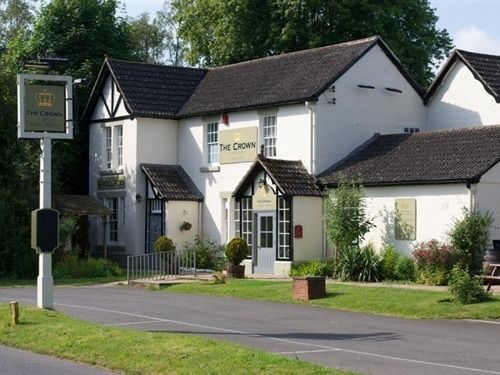 The Crown At Broad Hinton Hotel Buitenkant foto